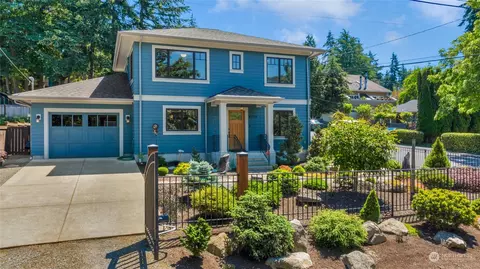 9702 46th Ave NE, Seattle, WA 98115