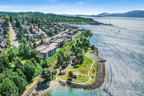444 S State St #404, Bellingham, WA 98225