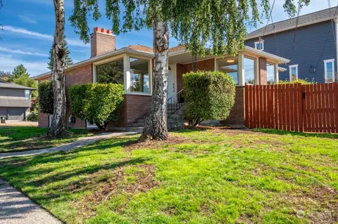 4105 SW Monroe St, Seattle, WA 98136