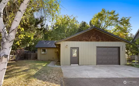 1331 E 17th Ave, Ellensburg, WA 98926