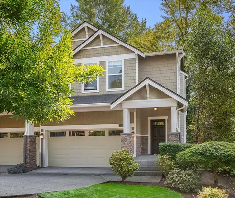 8411 169th Pl NE #102, Redmond, WA 98052