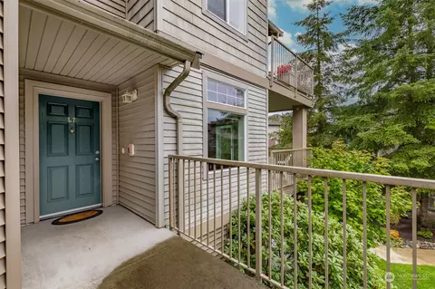 15325 SE 155th Pl #L7, Renton, WA 98058