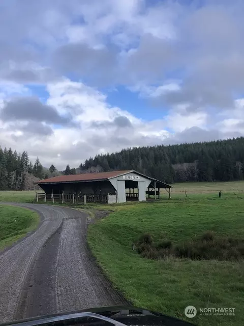 2505 State Route 6, Raymond, WA 98577
