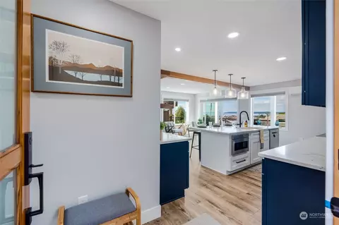 Entry Way - 1108 Wall St, Everett, WA 98201 photo 1 of 1