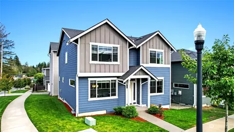 2420 Yulan Walk, Bremerton, WA 98310