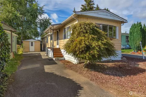 7301 NE 175th St #330, Kenmore, WA 98028