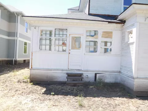 Exterior - 325 E Alder St, Walla Walla, WA 99362 photo 6 of 8