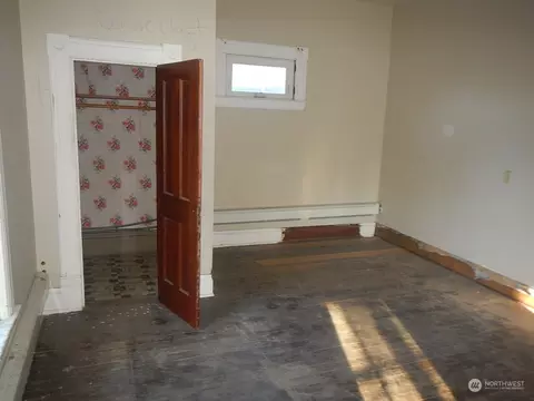 Bedroom - 325 E Alder St, Walla Walla, WA 99362 photo 1 of 1