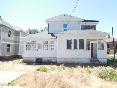 Exterior - 325 E Alder St, Walla Walla, WA 99362 photo 5 of 8
