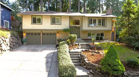 17125 NE 84th St, Redmond, WA 98052
