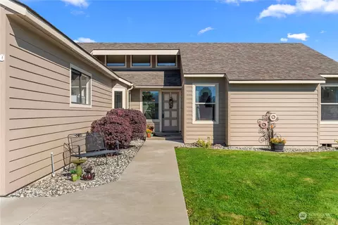 1442 Crabapple Ln, Wenatchee, WA 98801