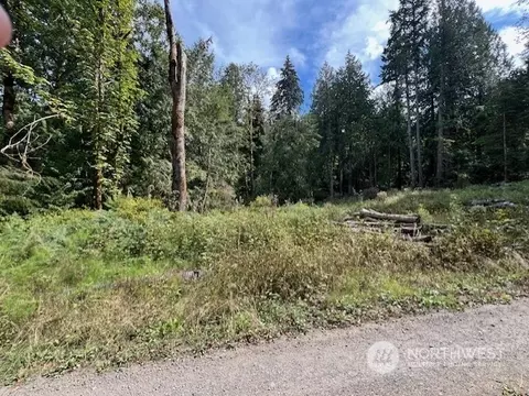 584 NW Creekside Ln, Bremerton, WA 98311