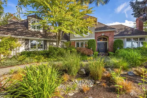 5828 St Andrews Dr, Mukilteo, WA 98275
