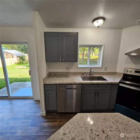46368 Baker Loop Rd, Concrete, WA 98237 photo 12
