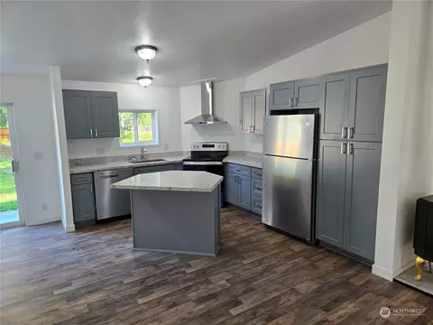 46368 Baker Loop Rd, Concrete, WA 98237 photo 10