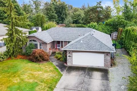 2210 Austin Ln, Mount Vernon, WA 98273