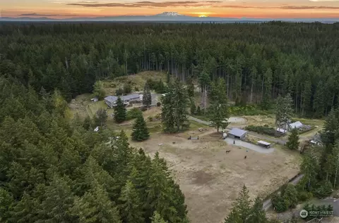 8446 SW Witness Tree Ln, Port Orchard, WA 98367