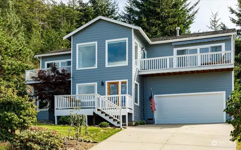 3601 W 8th, Anacortes, WA 98221