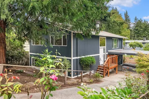 14038 Lenora Pl N, Seattle, WA 98133