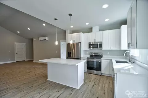 2104 Hawks View Ln, Winlock, WA 98596 photo 8