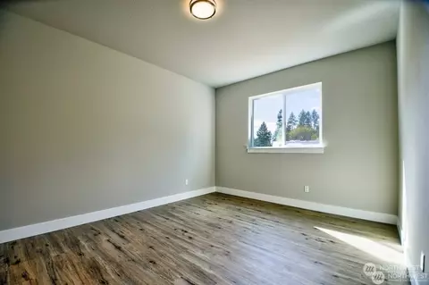 2104 Hawks View Ln, Winlock, WA 98596 photo 11