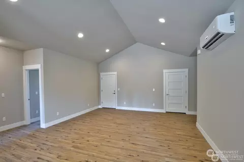 2104 Hawks View Ln, Winlock, WA 98596 photo 5