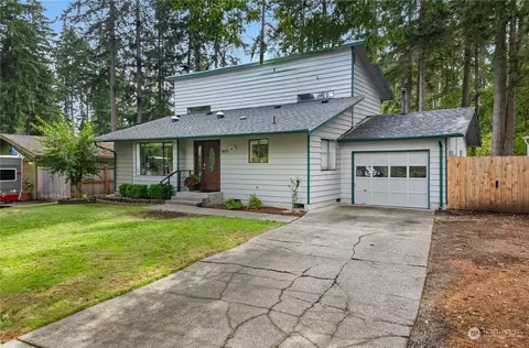 8605 Lake Forest Dr SE, Lacey, WA 98503