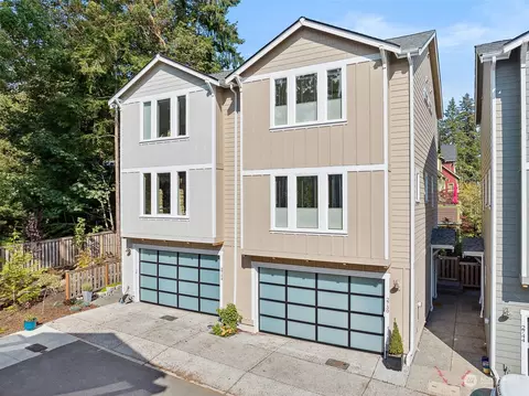 2750 Welcome Ln NW, Bainbridge Island, WA 98110