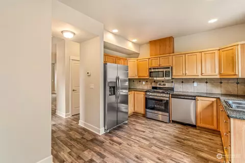 Kitchen - 19102 20th Dr SE #C101, Bothell, WA 98012 photo 1 of 4