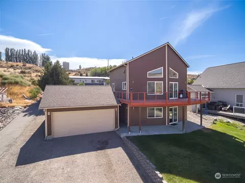 216 Willow View Dr, Orondo, WA 98843