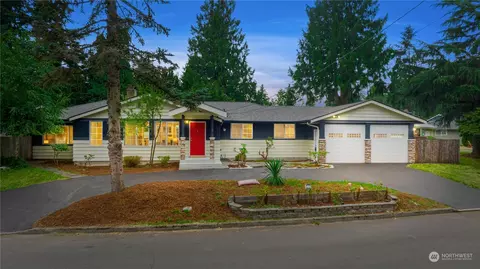 10312 NE 136th Pl, Kirkland, WA 98034