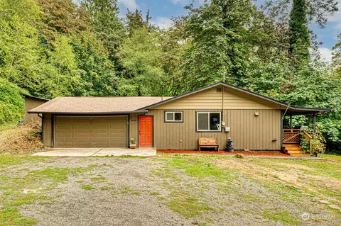 5050 Pacific Ter, Longview, WA 98632