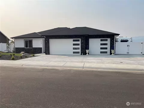 850 NE Tyler Pl, East Wenatchee, WA 98802