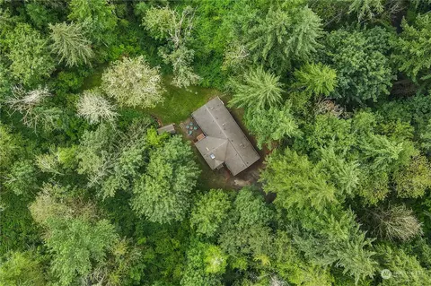 21323 SE 232nd St, Maple Valley, WA 98038