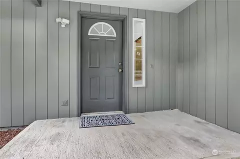4909 320th St E, Eatonville, WA 98328