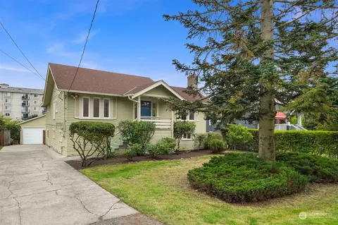 12726 27th Ave NE, Seattle, WA 98125