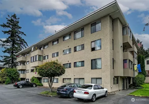 18620 52nd Ave W #119, Lynnwood, WA 98037