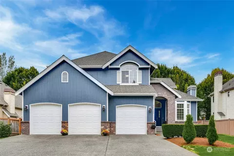 20569 NE 32nd Ct, Sammamish, WA 98074