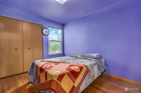 Bedroom - 729 89th St SW, Everett, WA 98204 photo 2 of 3