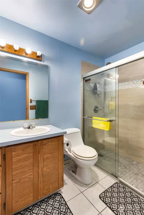 Bath - 729 89th St SW, Everett, WA 98204 photo 2 of 2