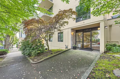 619 5th Ave W #401, Seattle, WA 98119