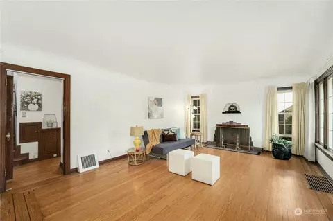 3306 E Pine St, Seattle, WA 98122 photo 5