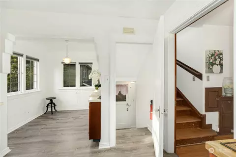 3306 E Pine St, Seattle, WA 98122 photo 8