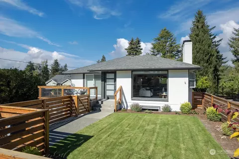 4914 SW Forney St, Seattle, WA 98116
