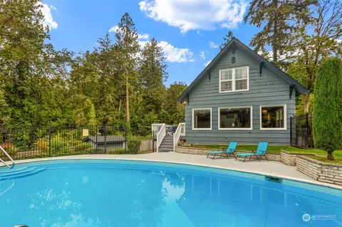 6331 NE 124th Ct, Kirkland, WA 98034