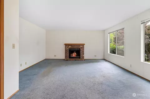Living - 22427 6th Dr SE, Bothell, WA 98021 photo 2 of 9