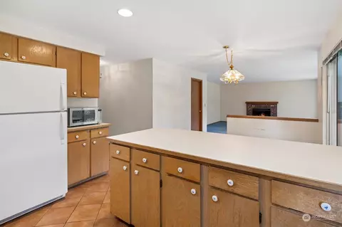 Kitchen - 22427 6th Dr SE, Bothell, WA 98021 photo 2 of 5