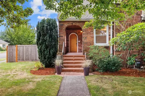 1532 Oakes Ave, Everett, WA 98201 photo 2