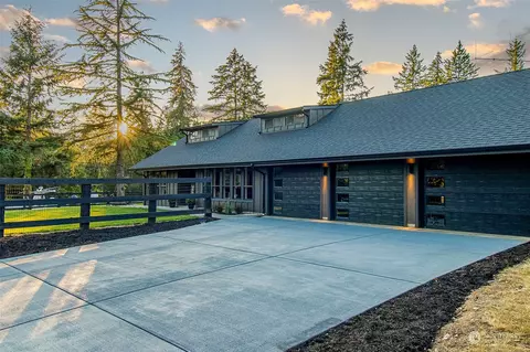 18017 16th St, Lake Tapps, WA 98391