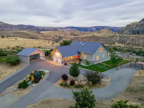 19 Miller Rd, Chelan, WA 98816
